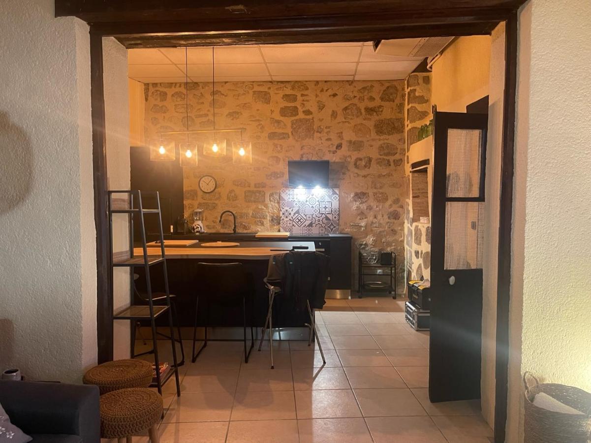 Poppy Appartement De Charme A 2 Min Centre-Ville Figeac Ngoại thất bức ảnh