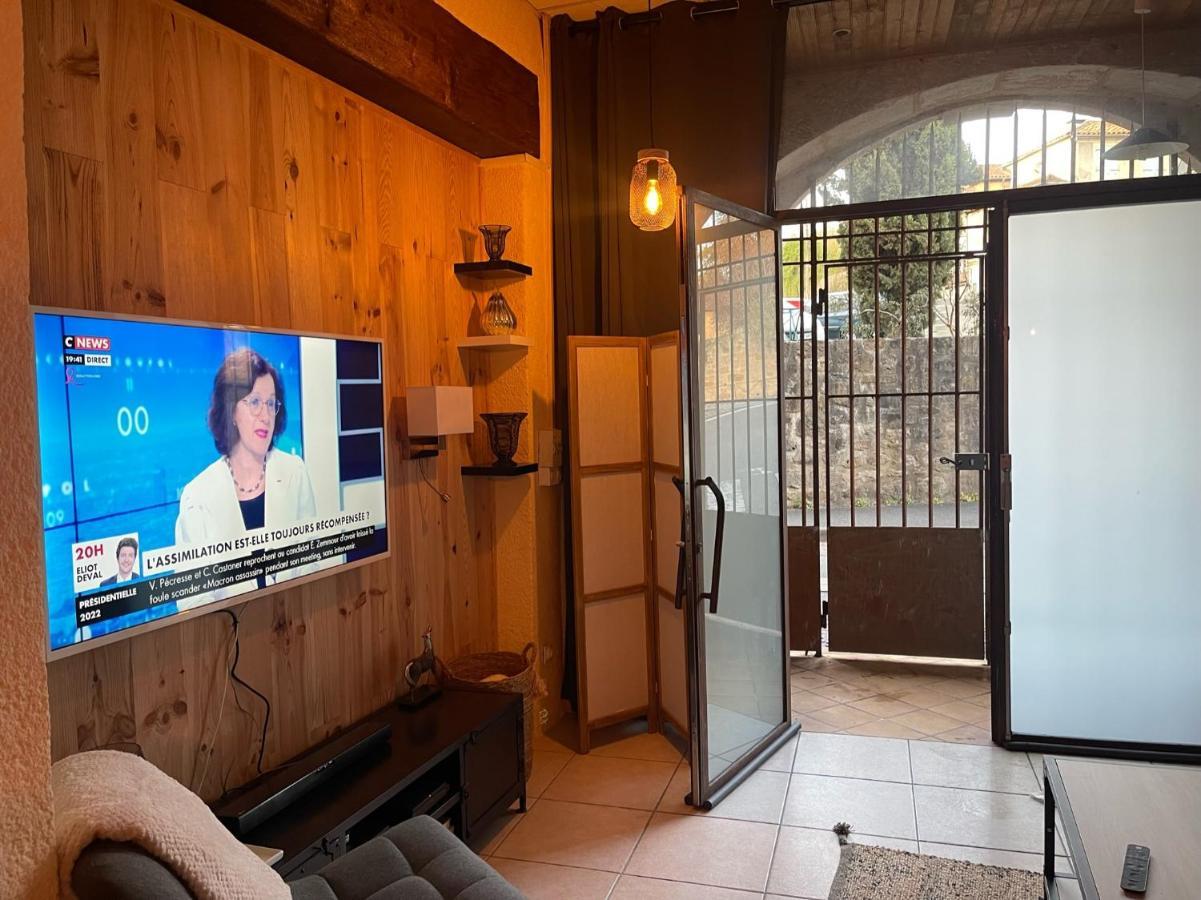 Poppy Appartement De Charme A 2 Min Centre-Ville Figeac Ngoại thất bức ảnh