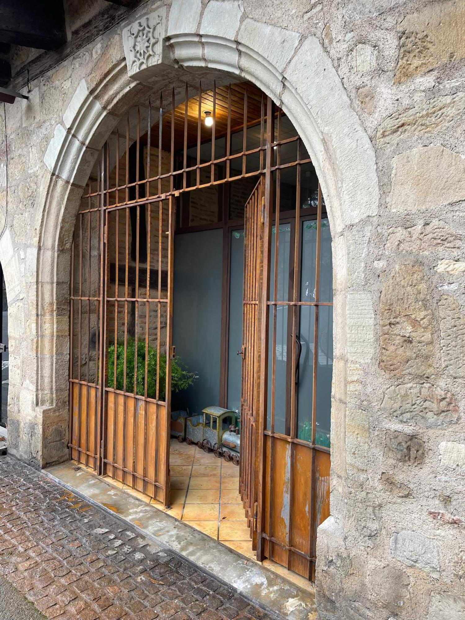 Poppy Appartement De Charme A 2 Min Centre-Ville Figeac Ngoại thất bức ảnh